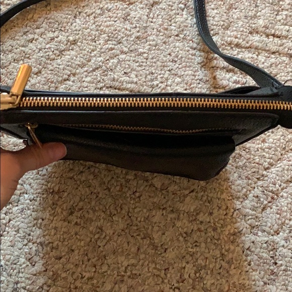 Black over the shoulder purse - Picture 5 of 6